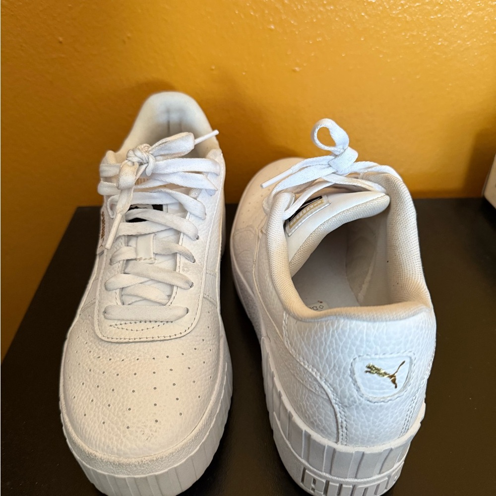 PUMA White 8.5 White Sneakers - gently worn